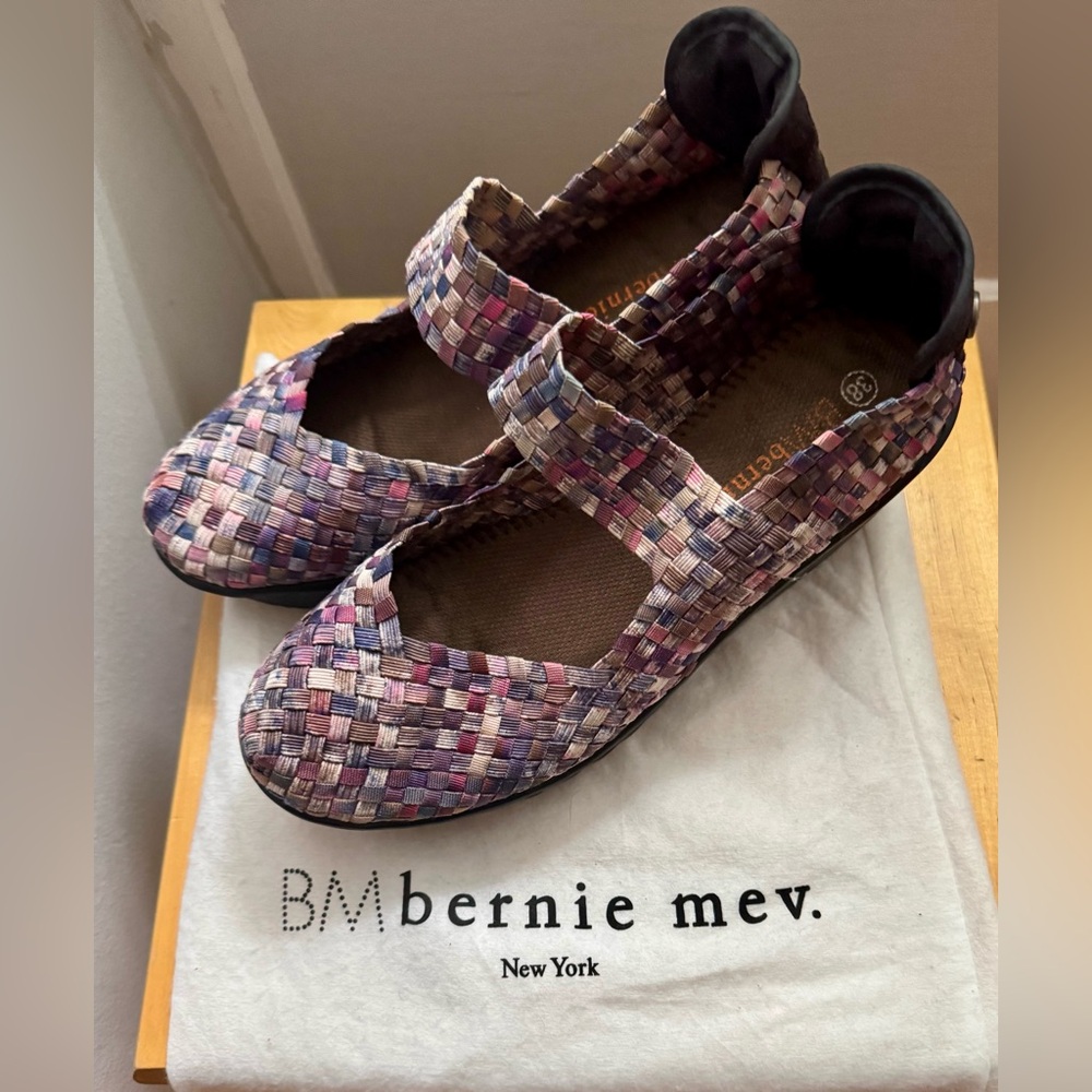Bernie Mev Lulia Woven Slip On Size 38 Size 7-7.5